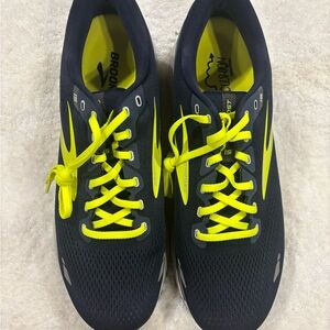Brooks Men's Athletic Shoes in Navy and Neon Yellow